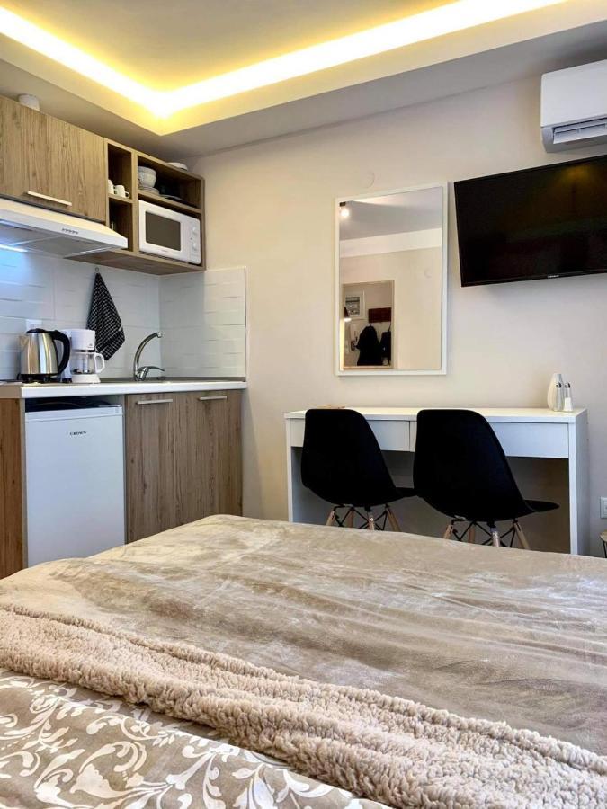 Center Deluxe Studio Thessaloníki Ngoại thất bức ảnh