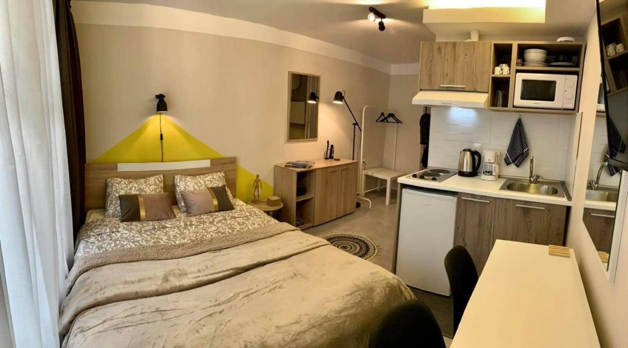 Center Deluxe Studio Thessaloníki Ngoại thất bức ảnh
